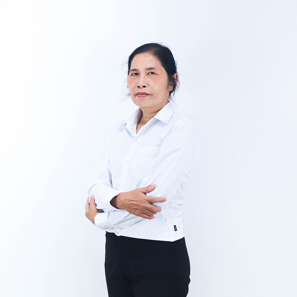 คุณอัจฉรา แผ้วบาง